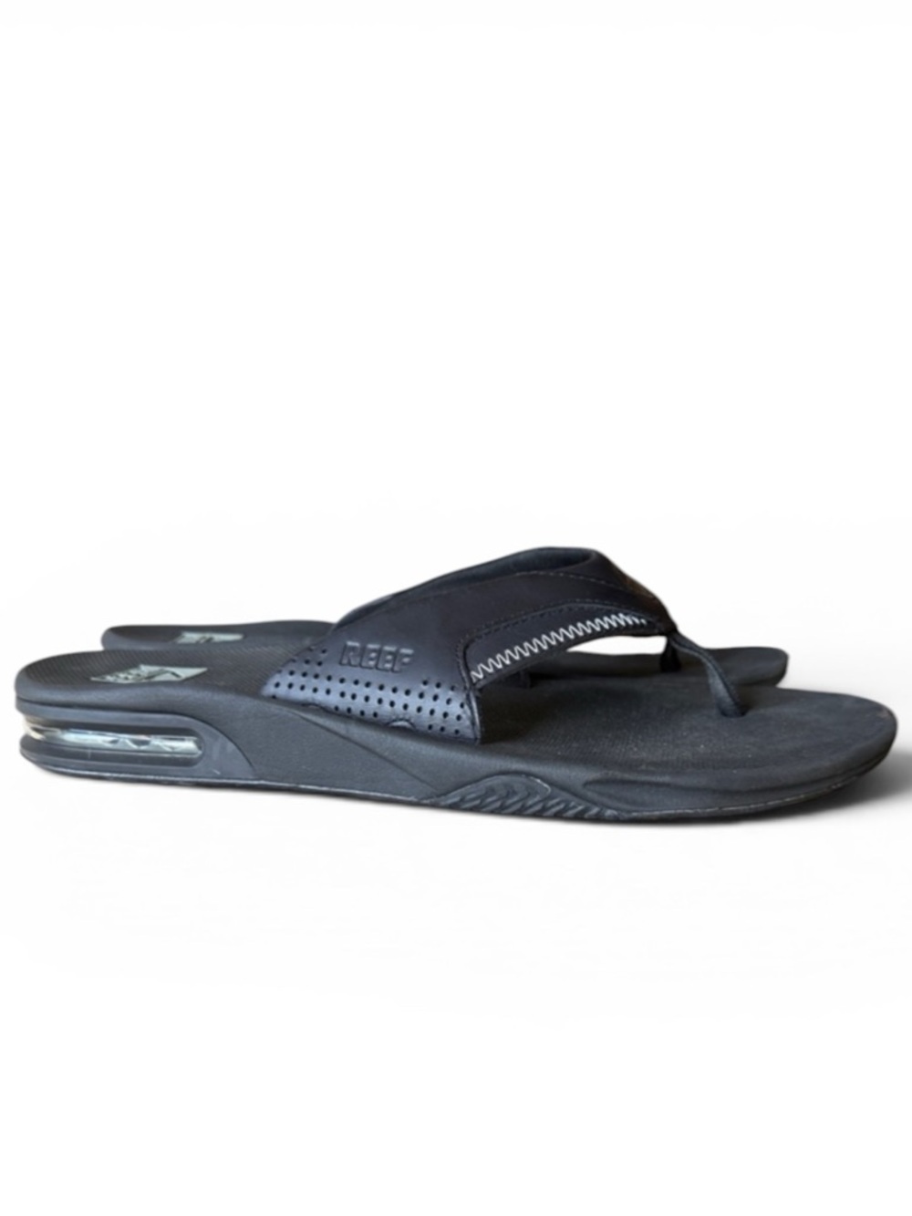 REEF SWELLSTONE NWOT brand new never worn men’s size 11 built-in bottle opener